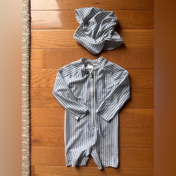 H&M Other - H&M Blue and White Striped Baby Onesie